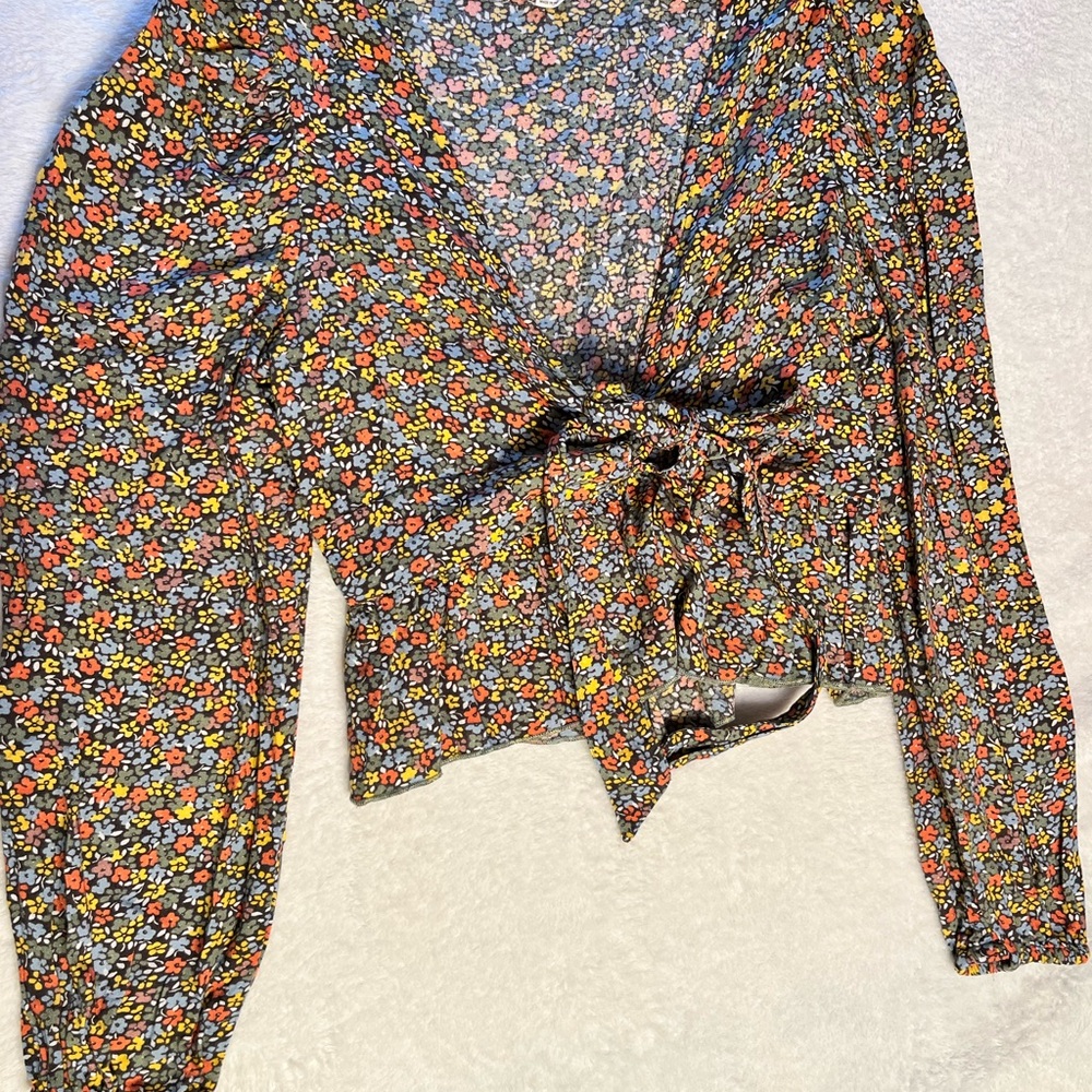 O'Neill Black Multi Floral Tie-Front Long Sleeve Top